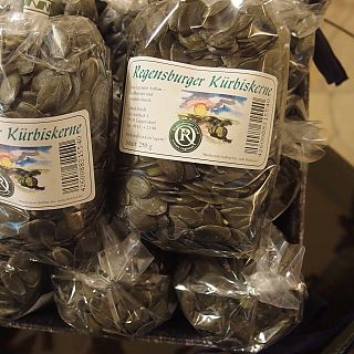 Höflinger Spezereien 20117, Gut Aschau, Kürbiskerne natur