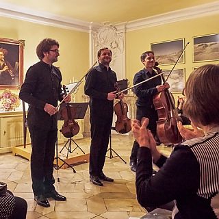 B. Wiedmann, L. Pfeiffer, J. M. Heinze